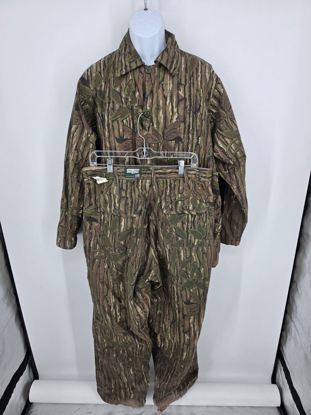 VTG Saf-T-Bak Realtree Camo Hunting Suit Set Shirt Pants L Made In USA Frayed